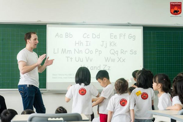 Sunshine Maple Bear is the first international primary school in Vietnam to buy the copyright to Canada's Maple Bear program